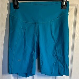 Janji 7” Pace Shorts NWOT